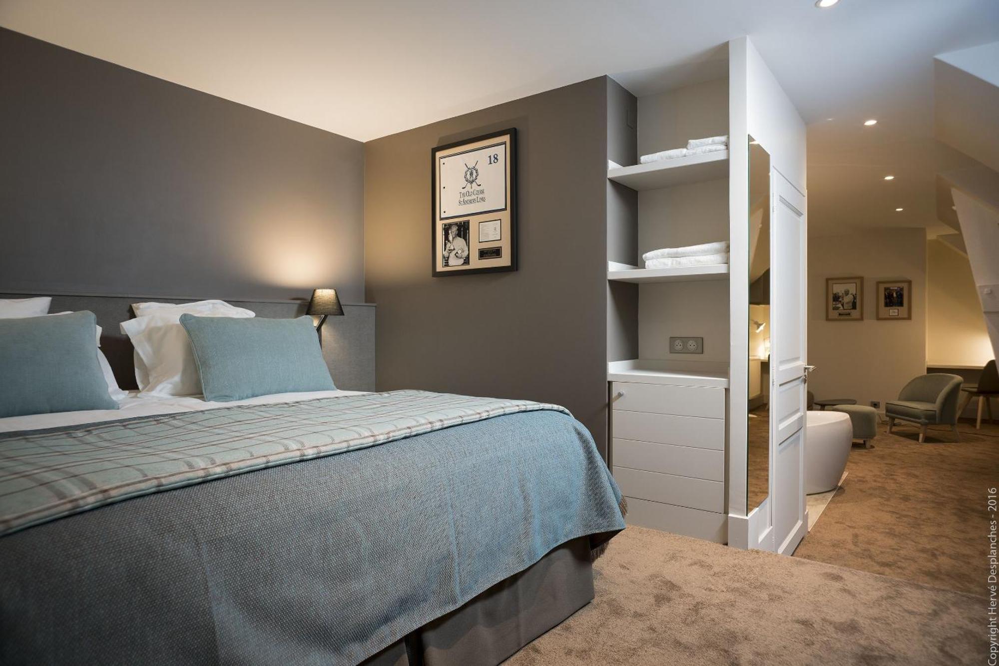 Hotel Grand Slam Le Vaudreuil Esterno foto