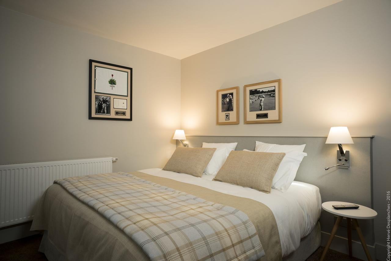 Hotel Grand Slam Le Vaudreuil Esterno foto